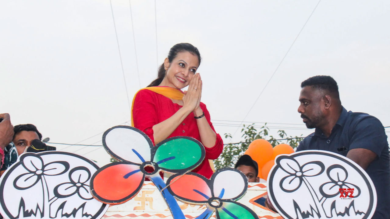 রাজ্যসভা থেকে পদত্যাগ করলেন কোয়েল মল্লিক