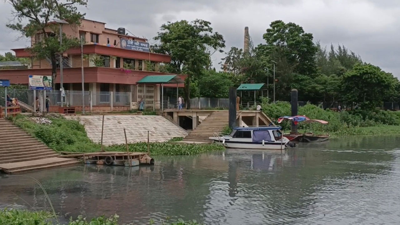 তুরাগ নদে গোসলে নেমে দুই স্কুলছাত্রের মৃত্যু