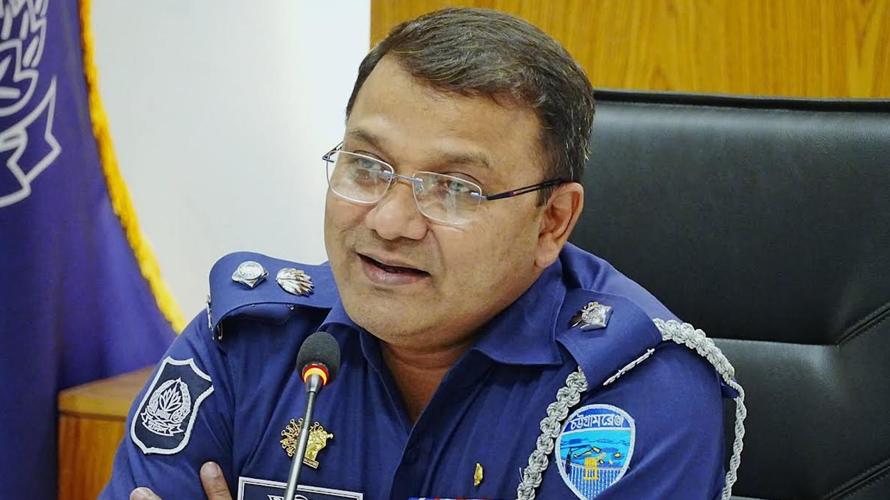আপনার বহু আগে আমি ঢাকায় ছাত্রদল করেছি: কুমিল্লার পুলিশ সুপার