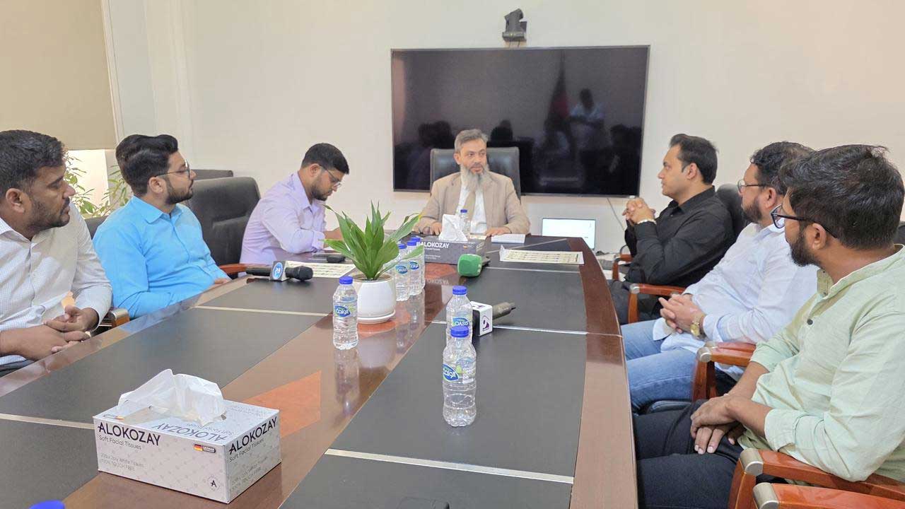 আমিরাতে প্রবাসী বাংলাদেশিদের ভিসা-পাসপোর্ট সংকট দূর করার আশ্বাস