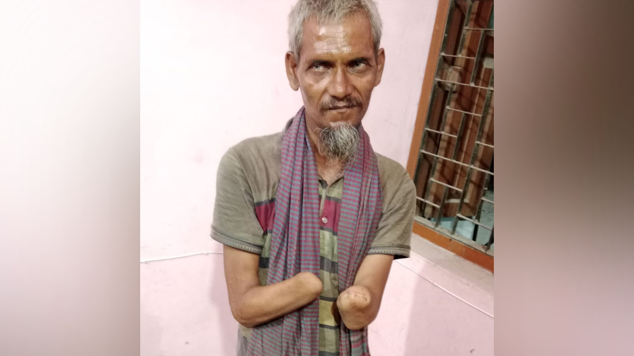 সীমান্তে আটক ভারতীয়কে ফেরত নিচ্ছে না বিএসএফ