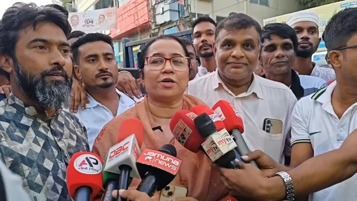 রাষ্ট্রপতি ইস্যুতে আইনের বাইরে যাবে না বিএনপি: নিলোফার মনি