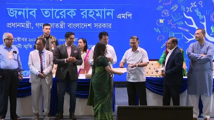 ১০১ শিক্ষককে বিশেষ সম্মাননা পদক প্রদান প্রধানমন্ত্রীর