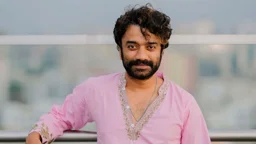 দীর্ঘদিন পর আড়াল ভাঙলেন পাভেল, দিলেন নতুন বার্তা