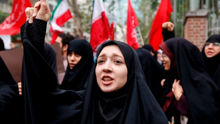 Iran offers seven-day plan to reopen Strait of Hormuz