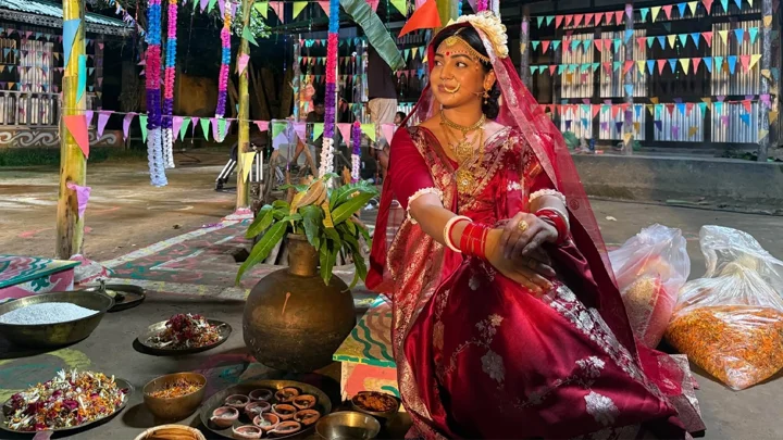 বিয়ের সাজে প্রভা