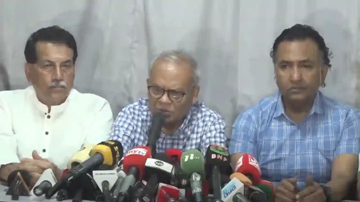 ৯০-এর ছাত্র-জনতার সংগ্রামের মূর্ত প্রতীক ছিলেন খালেদা জিয়া: রিজভী