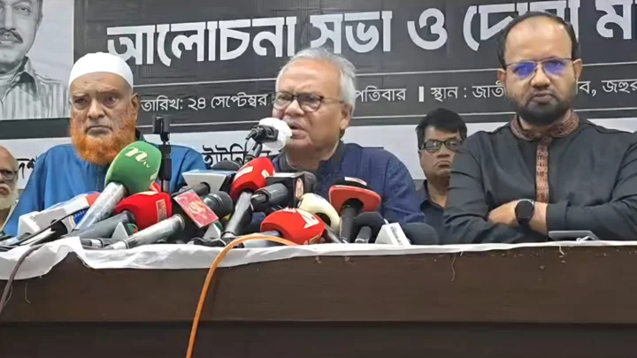 রাজনীতিতে কঠোর সমালোচনা হোক, তবে অবমাননা নয়: রিজভী