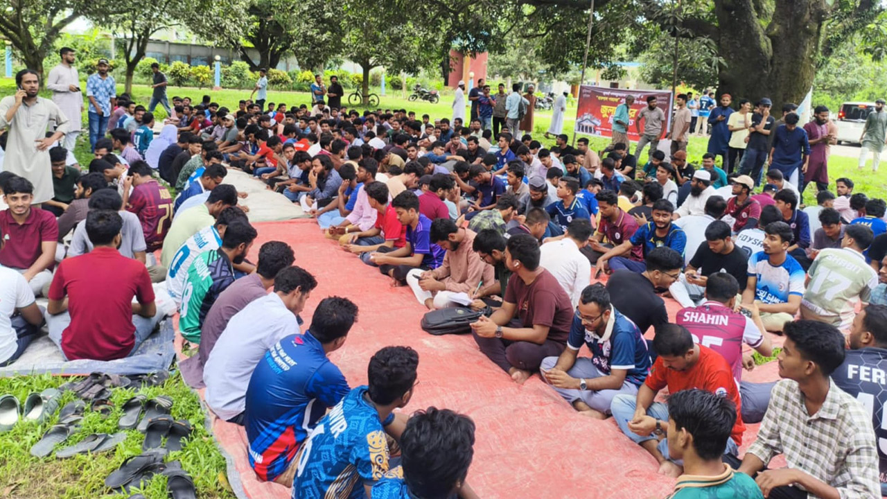 ‘জুলাই জিয়াফতে’ আম্মারের ‘বাকশাল’ নামে গরু কোরবানি