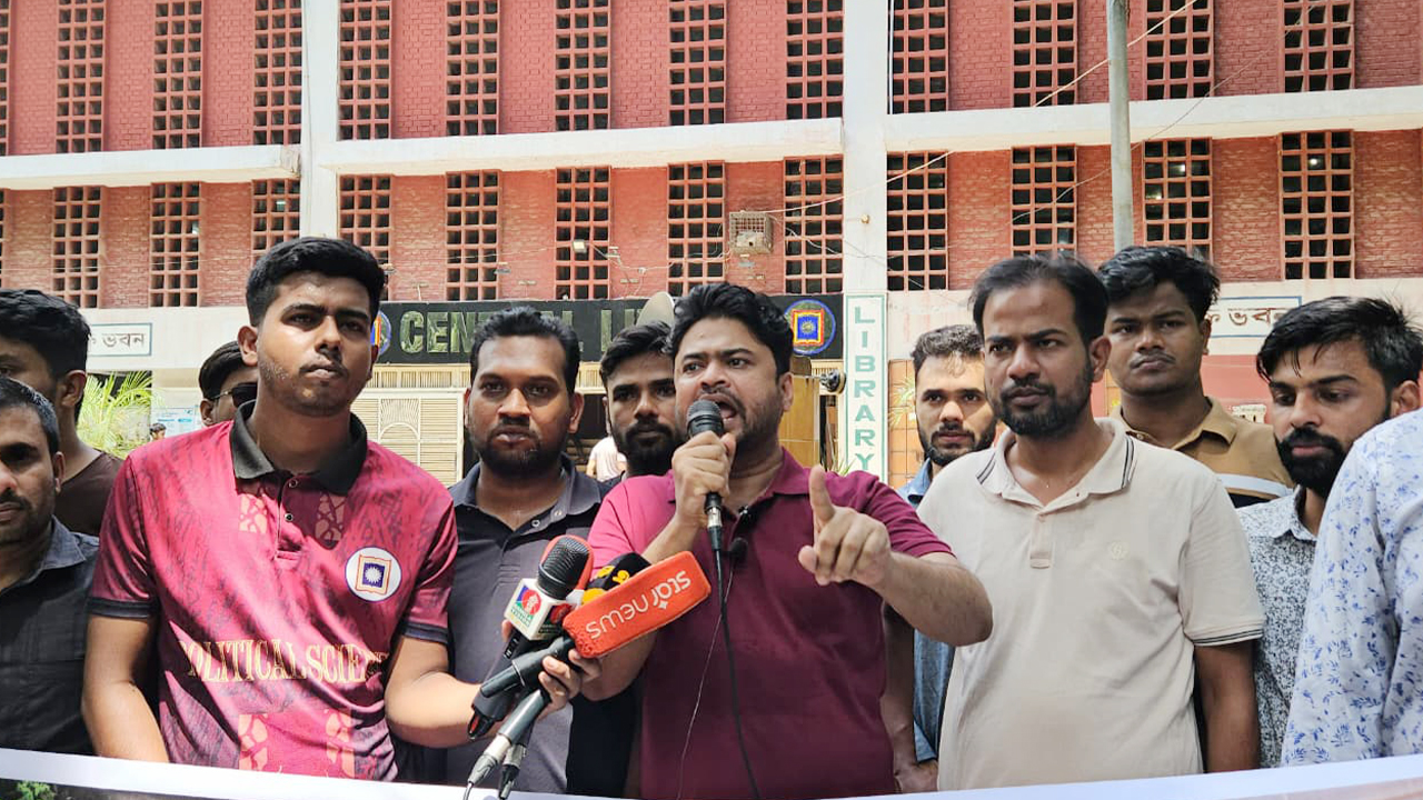 জ্ঞানচর্চার পরিবেশ নষ্ট করতেই লাইব্রেরিতে হামলা করেছে শিবির: রাবি ছাত্রদল সভাপতি