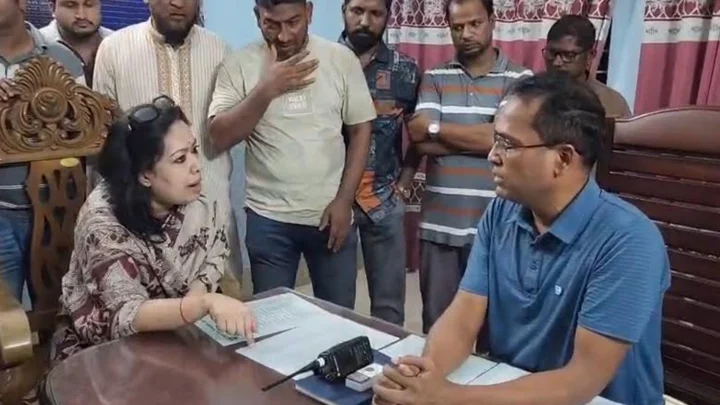 থানায় রুমিন ফারহানা ও ওসির বাগবিতণ্ডা, পুলিশের জিডি