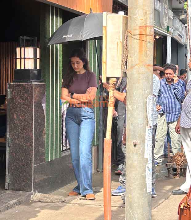 ফারজি ২-এর শুটিংয়ে রাশি খান্না। ছবি: বলিউড হাঙ্গামা