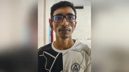 ইয়াবাসহ কর্মীকে পুলিশে দিলেন যুবদল নেতা