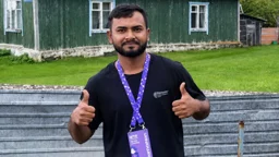 রাজবাড়ী থেকে মস্কো, প্রযুক্তির বিশ্বমঞ্চে যাচ্ছেন রুমি