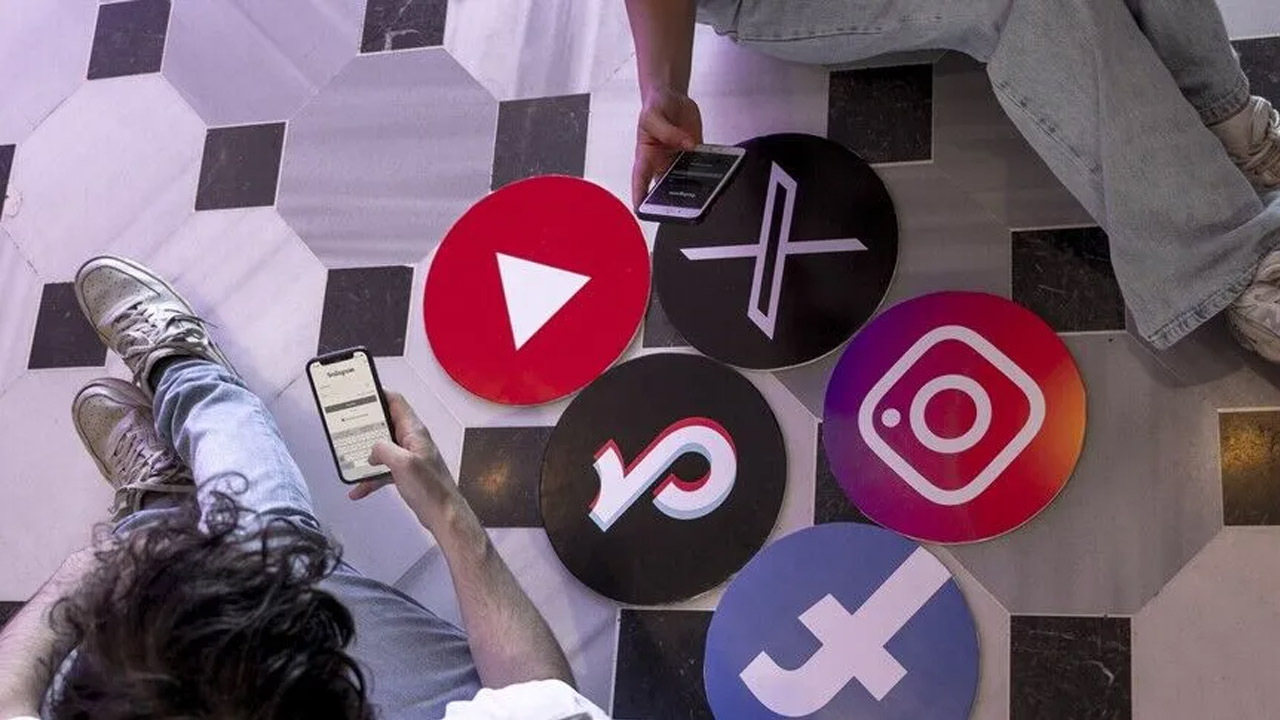 SOCIAL-MEDIA