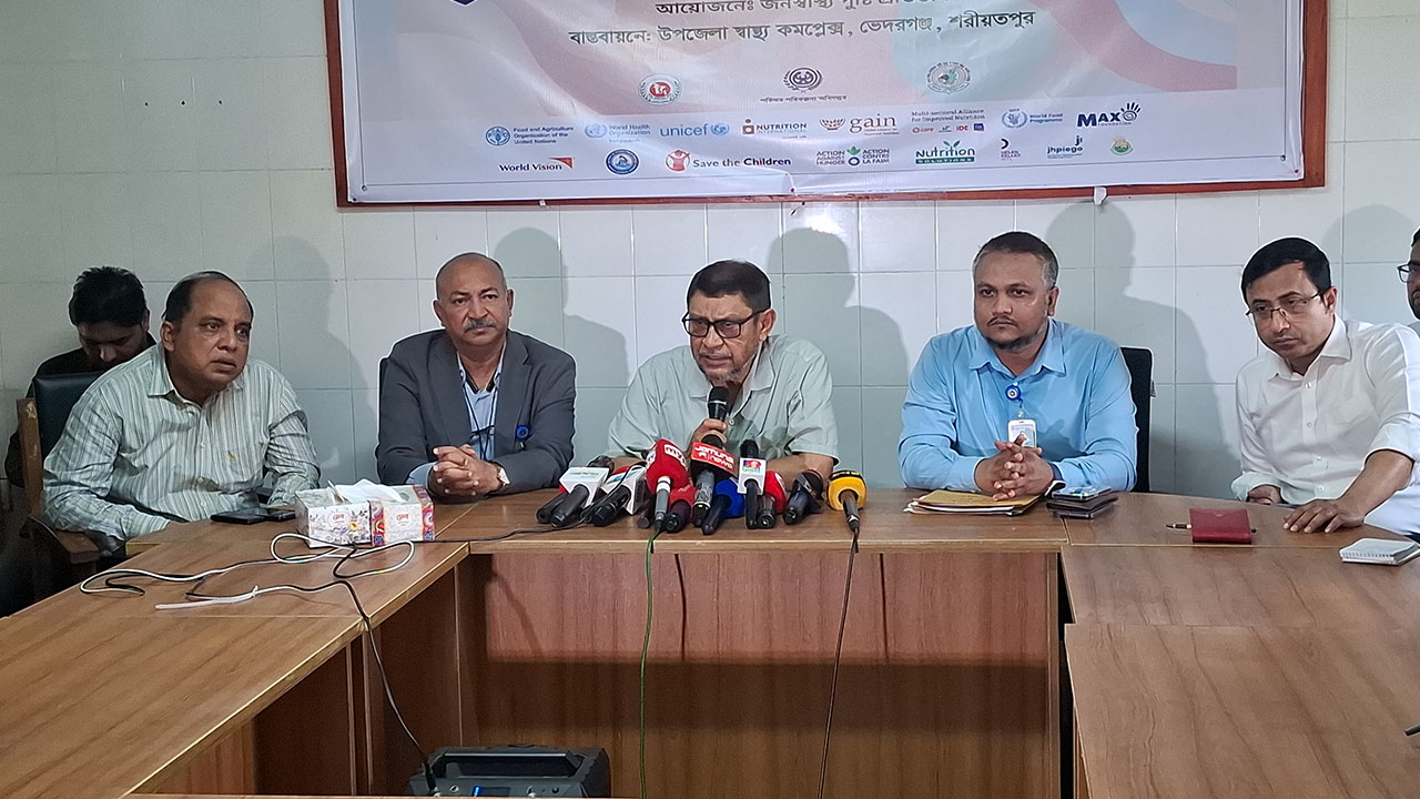 সরকার ব্যর্থ হলে দেশে কেউ বাস করতে পারবে না: স্বাস্থ্যমন্ত্রী