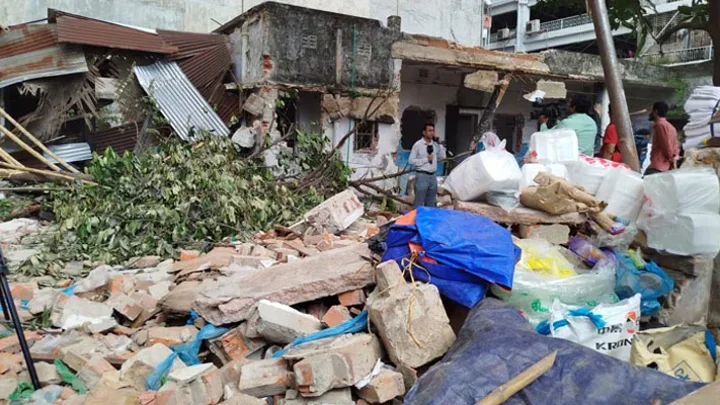 মিরপুরে স্বাস্থ্যকেন্দ্রে হামলা: আরও ৬ জন কারাগারে