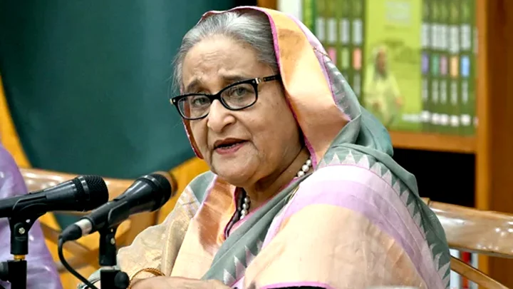 শেখ হাসিনাকে প্রত্যর্পণে ঢাকার অনুরোধ খতিয়ে দেখছে দিল্লি