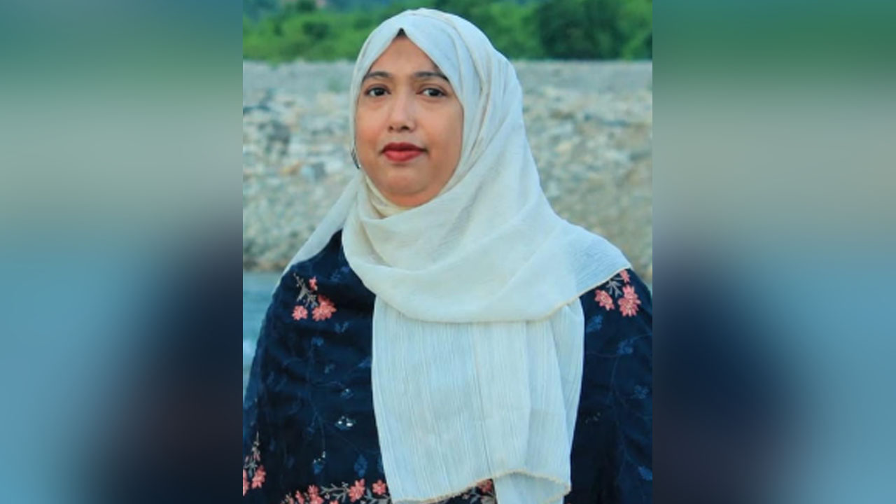 শেখ মুজিবকে নিয়ে ফেসবুক পোস্ট, কলেজশিক্ষক বরখাস্ত