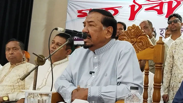 আ.লীগকে খুশি করতে ১৭ বছর পুলিশ অত্যাচারী ছিল: স্পিকার হাফিজ