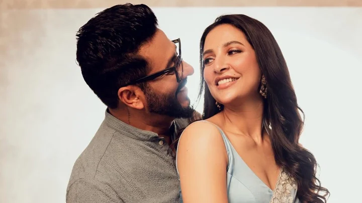 বিচ্ছেদ গুঞ্জনের মাঝেই ভালোবাসার বার্তা দিলেন রাজ-শুভশ্রীর
