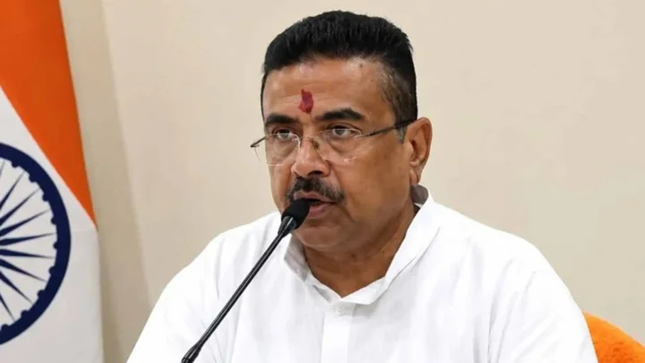 অষ্টমীর দিন মদের দোকান বন্ধে কড়া নির্দেশ শুভেন্দু অধিকারীর