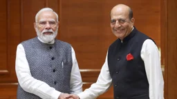 তারেক রহমানের সঙ্গে বৈঠকের পর নরেন্দ্র মোদির কাছে ত্রিবেদী