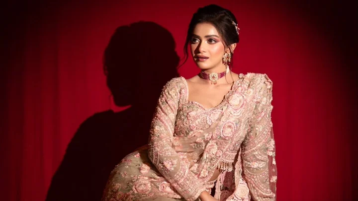 বাংলাদেশে নিজেকে নিরাপদ মনে করি না: তানজিন তিশা