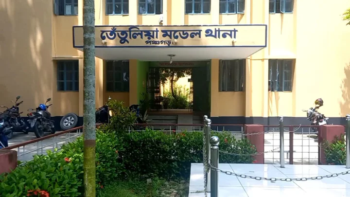 অবৈধ পাথর উত্তোলনের মামলায় মৃত ৫ ব্যক্তিও আসামি