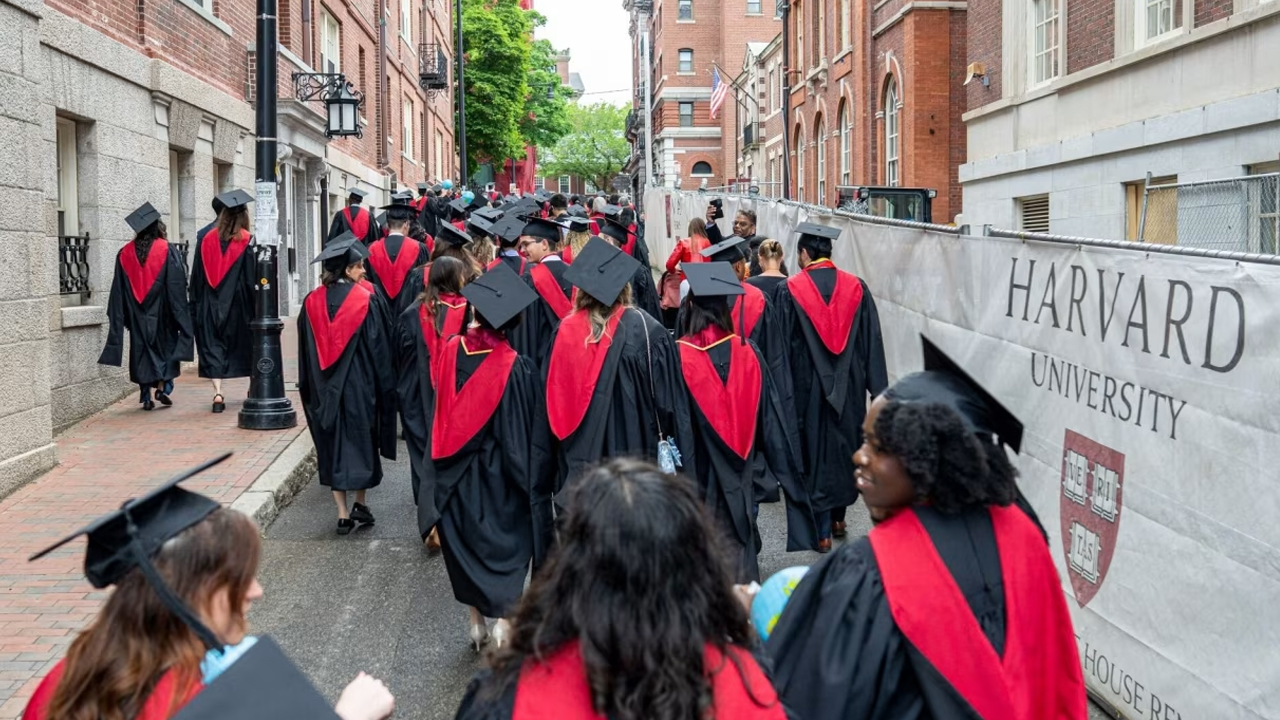 USA-Foreign-Graduate-Students-under-pressure