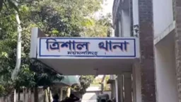 স্বামীর মোটরসাইকেলে ওড়না পেঁচিয়ে প্রাণ গেল নারীর