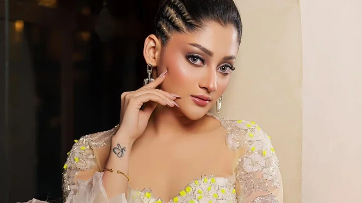 জন্মদিনে সঙ্গীর কাছ থেকে কী সারপ্রাইজ পেলেন পূজা চেরী