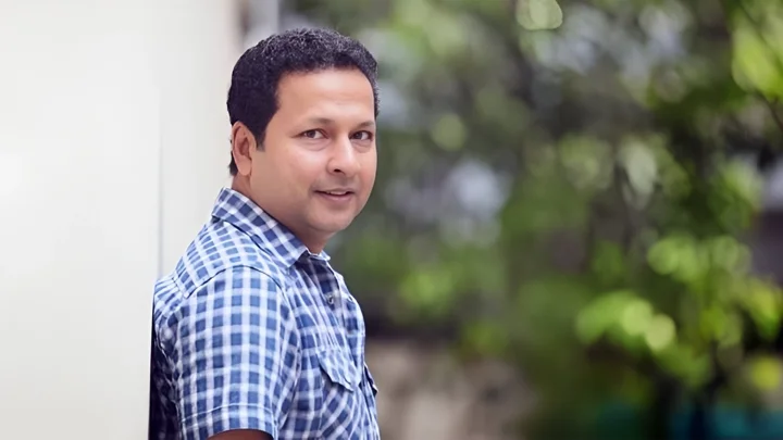 
কোন সিনেমা দিয়ে পর্দায় ফিরছেন বাপ্পারাজ 
