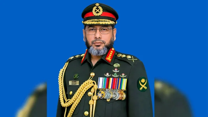 অস্ট্রেলিয়া-যুক্তরাষ্ট্র সফর শেষে দেশে ফিরলেন সেনাপ্রধান