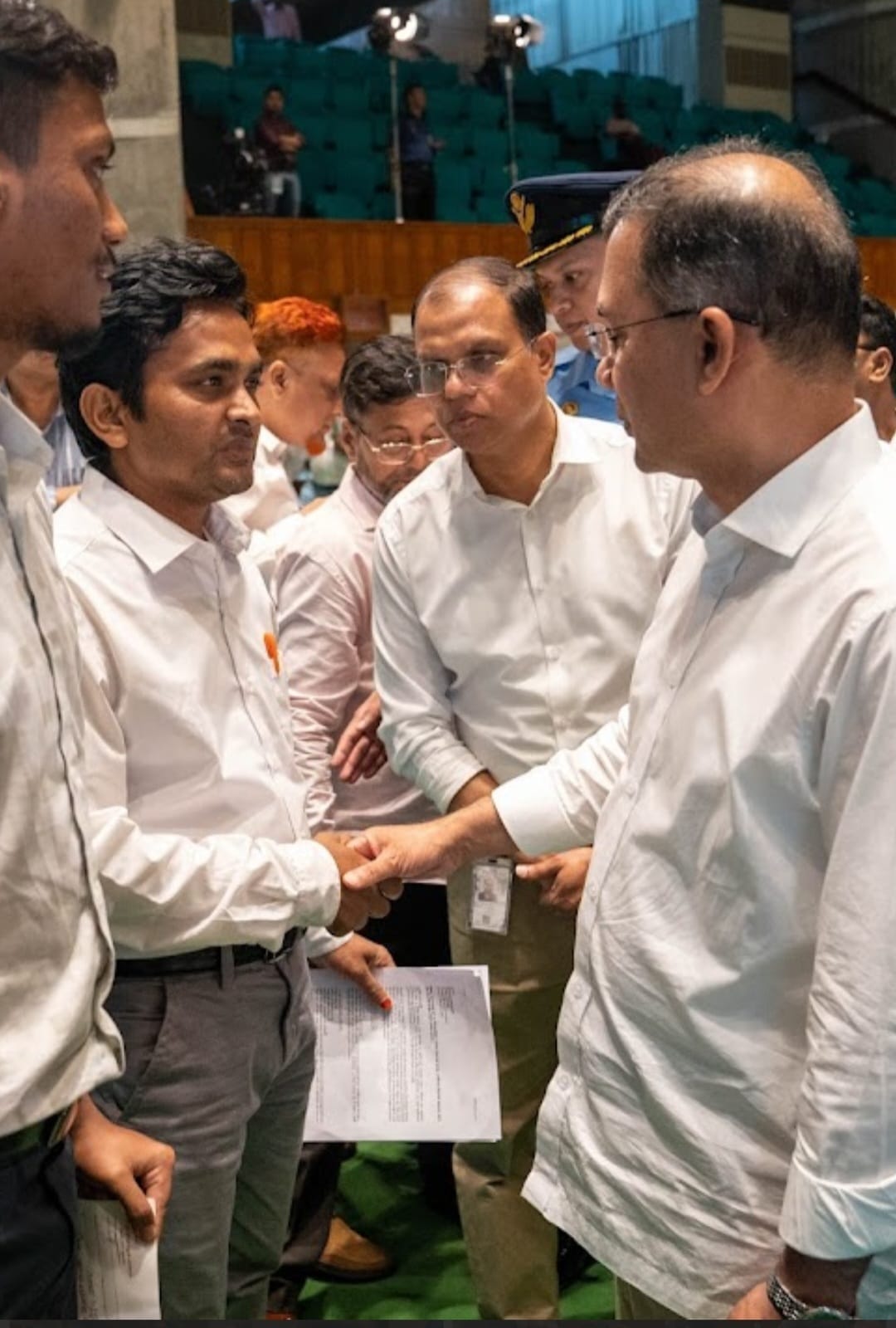 সম্প্রতি প্রধানমন্ত্রী তারেক রহমানের সঙ্গে দেখা করেছেন সেতাউর। ছবি: পারিবারিক সূত্রে পাওয়া