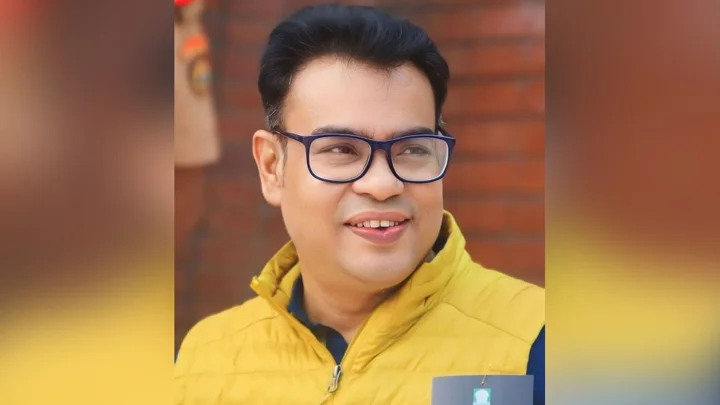 ইবিতে শিবির-ছাত্রদল উত্তেজনা, প্রক্টরের তৎপরতায় সংঘর্ষ এড়াল