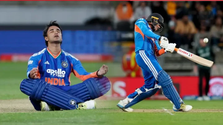 অভিষেকের ঝোড়ো সেঞ্চুরিতে বিশ্বরেকর্ড গড়ে নিউজিল্যান্ডকে উড়িয়ে দিল ভারত