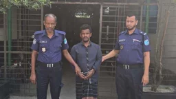 কেরানীগঞ্জে স্ত্রীকে গলা কেটে হত্যা, স্বামী গ্রেপ্তার