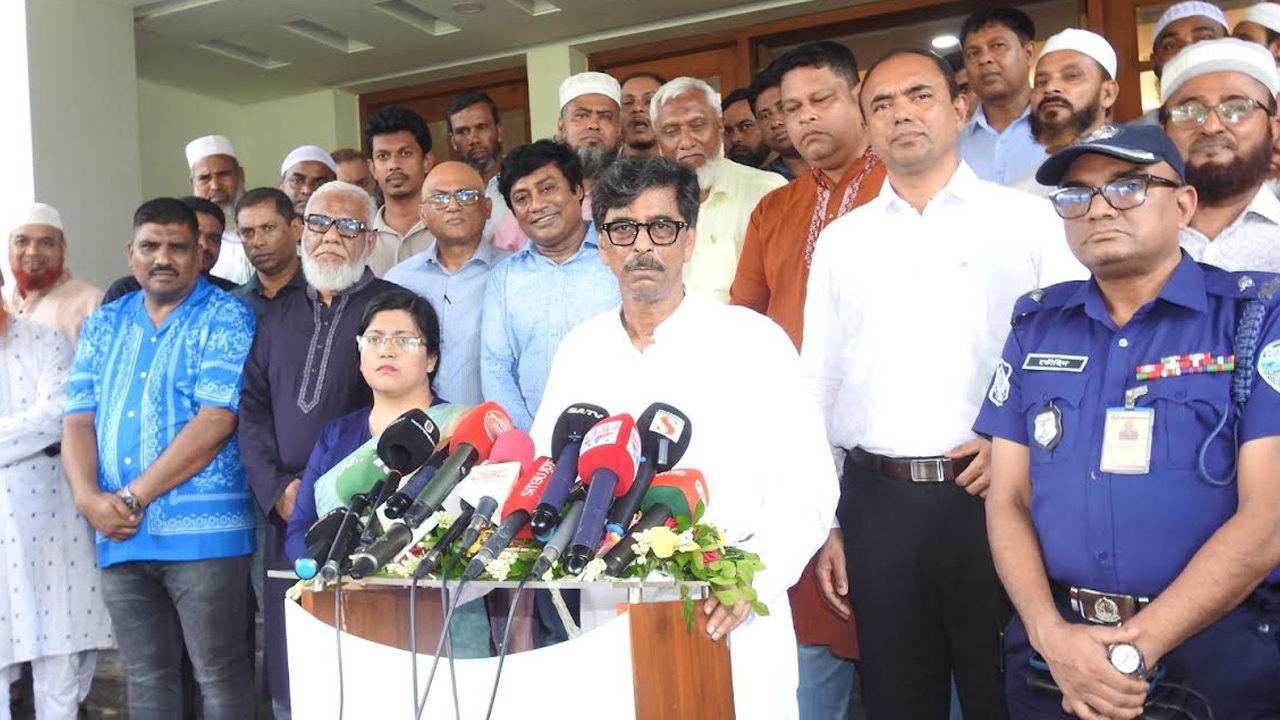 নির্ধারিত সময়েই শেষ হবে বিএডিসির খাল খনন কর্মসূচি: কৃষিমন্ত্রী
