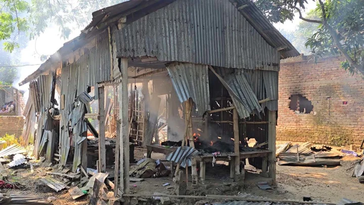 পাওনা টাকা চাওয়ায় যুবককে হত্যা, অভিযুক্তের বাড়িতে আগুন-ভাঙচুর