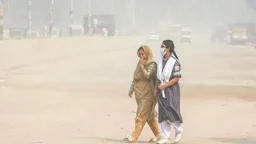 আজ ঢাকার বাতাস সবার জন্য অস্বাস্থ্যকর