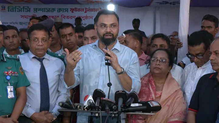 আগামী শিক্ষাবর্ষে চতুর্থ শ্রেণিতে যুক্ত হচ্ছে খেলাধুলা বই: ক্রীড়া প্রতিমন্ত্রী