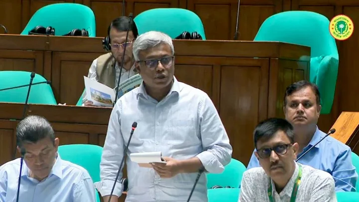 ১৫ দিনের মধ্যে বিদ্যুৎ পরিস্থিতির দৃশ্যমান উন্নতি হবে: প্রতিমন্ত্রী