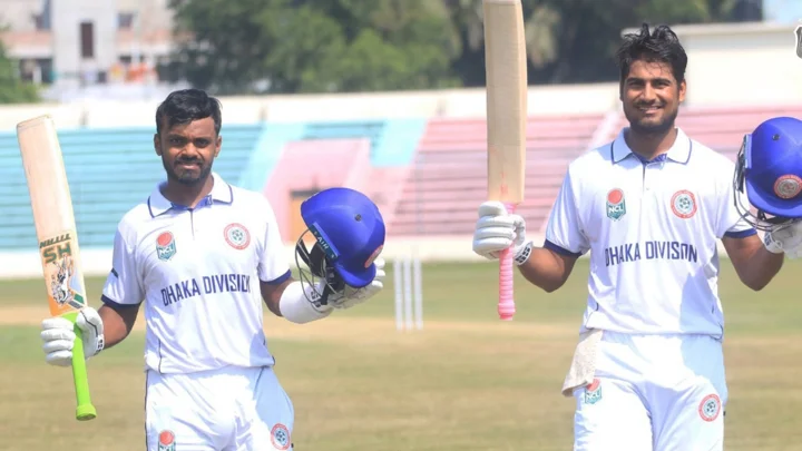 রাজশাহীর বিপক্ষে নাঈমের দ্বিশতক, অঙ্কনেরও সেঞ্চুরি