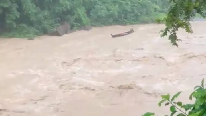 থানচিতে নৌকাডুবি, পর্যটক নিখোঁজ