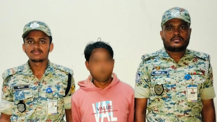 বিমানবন্দরে ৩ যাত্রীর লাগেজ চুরি, চাঁদপুর থেকে আসামি গ্রেপ্তার