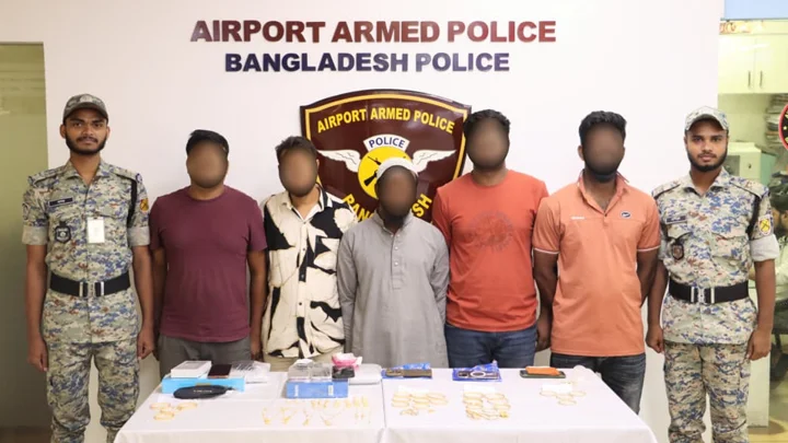 শাহজালাল বিমানবন্দরে পৃথক অভিযানে ৬৭ ভরি স্বর্ণসহ আটক ৭