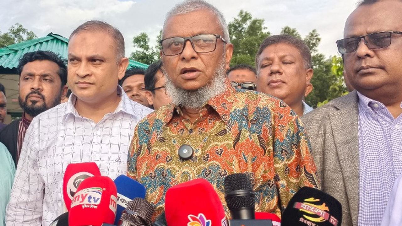 সিলেট-জাফলং রেলপথের ফিজিবিলিটি স্টাডি এক মাসের মধ্যে চূড়ান্ত হবে: শ্রমমন্ত্রী