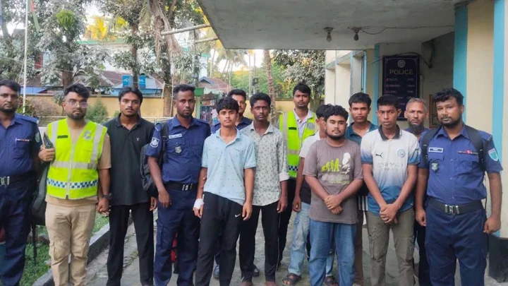 ‘জয় বাংলা’ স্লোগান দেওয়ায় সাত শিক্ষার্থী গ্রেপ্তার