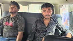মাদকবিরোধী অভিযানে পুলিশকে গুলি, অস্ত্রসহ গ্রেপ্তার ২